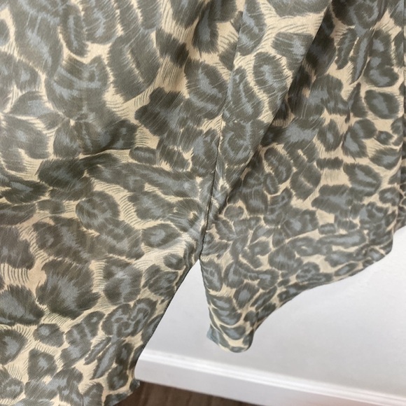 Victoria's Secret chemise green tan animal print - Picture 3 of 8